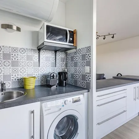 Guestready - Lovely Retreat With A Balcony Apartment